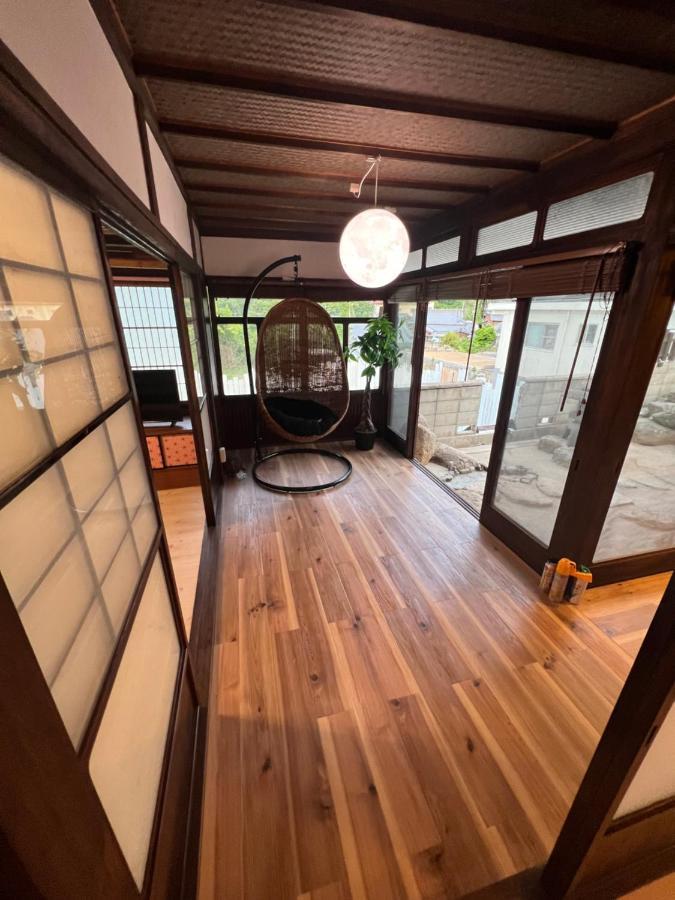 בית הארחה Imabari Railway Station 	ドッグラン併設 しまなみ御殿 מראה חיצוני תמונה